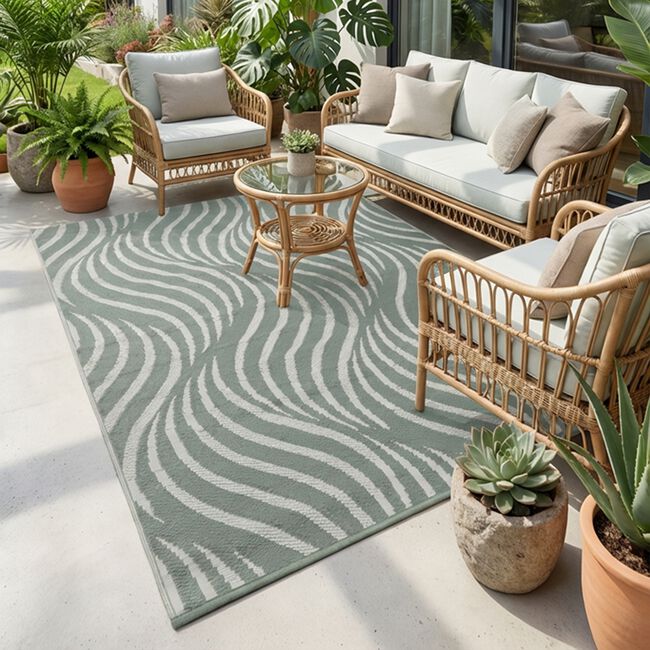 Swirls Green 150cm x 210cm Outdoor Rug - Green