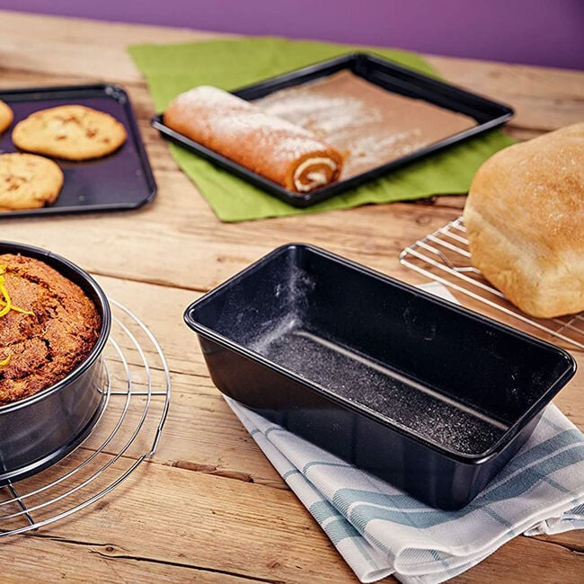 Stellar Non-Stick Loaf Tin 1lb 900ml