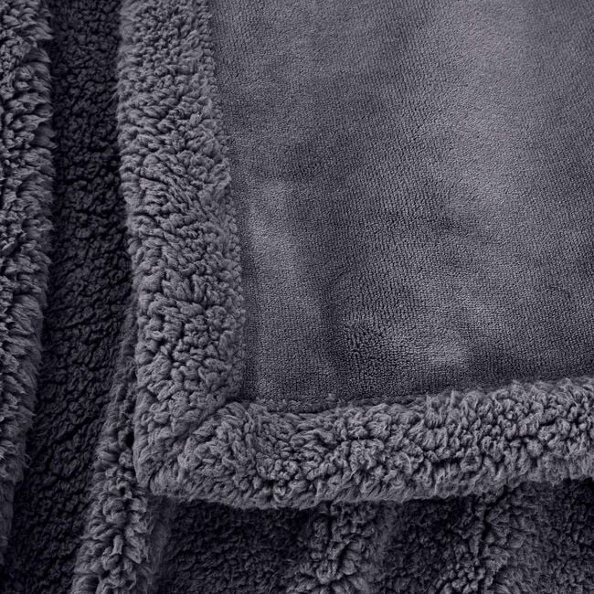 RUANE BORG CHARCOAL 150x200cm Throw