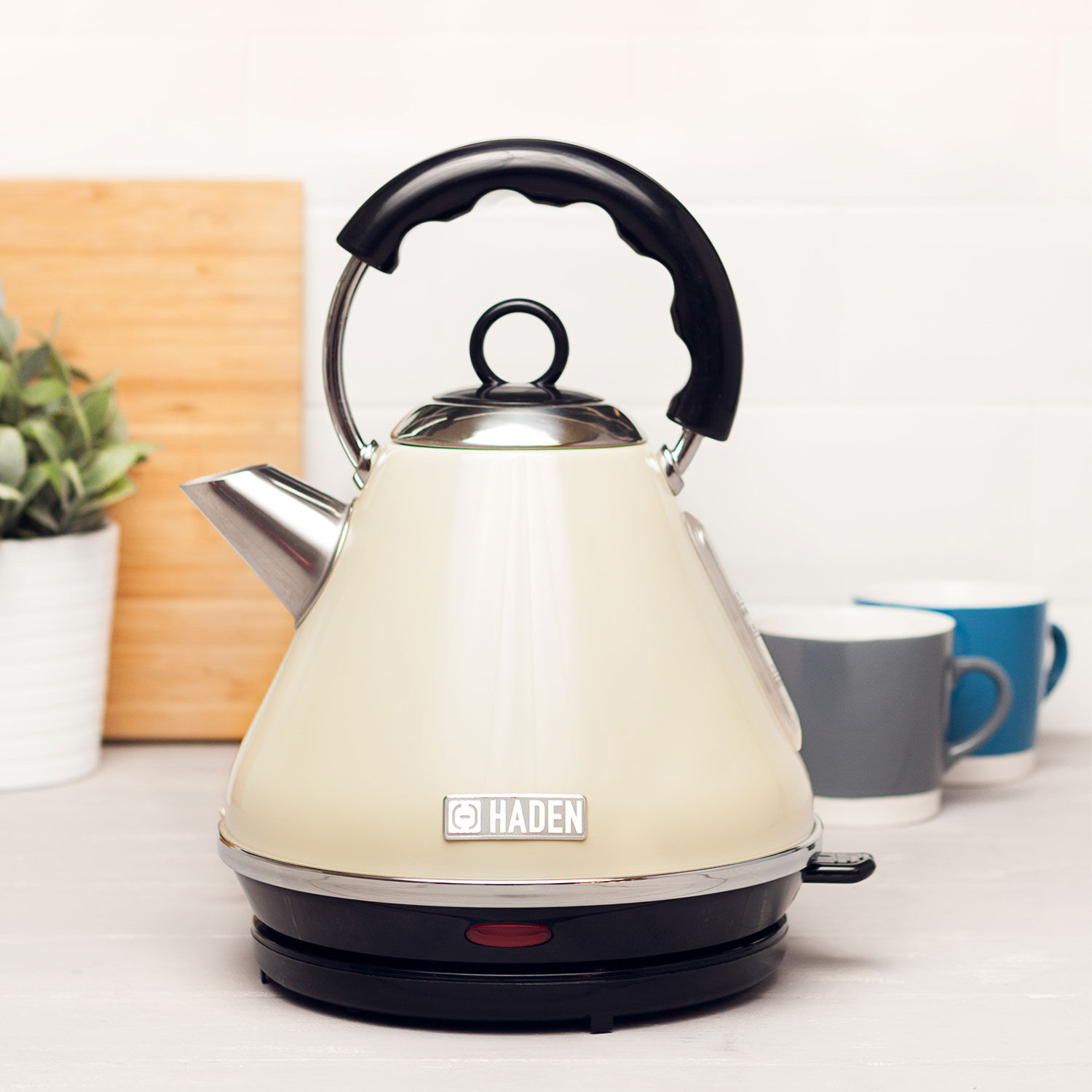 Sabichi Boston Pyramid Kettle Cream Home Store + More