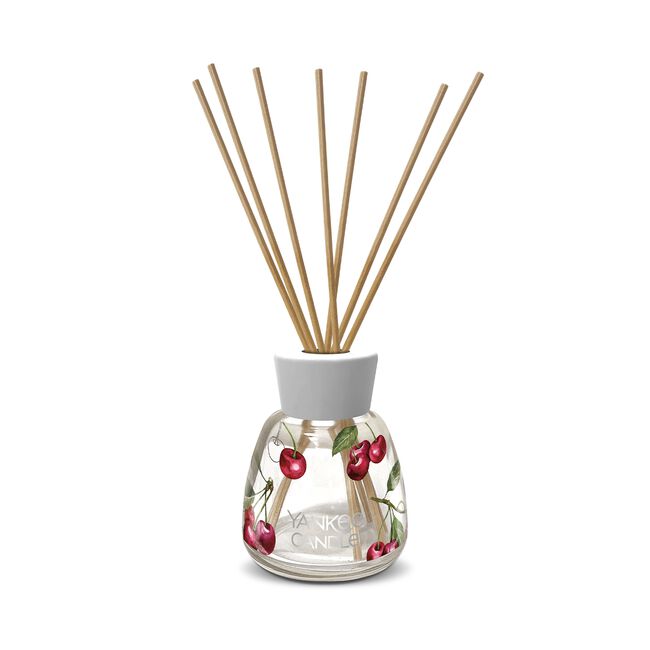 Yankee Candle®Signature Reed Diffuser Black Cherry