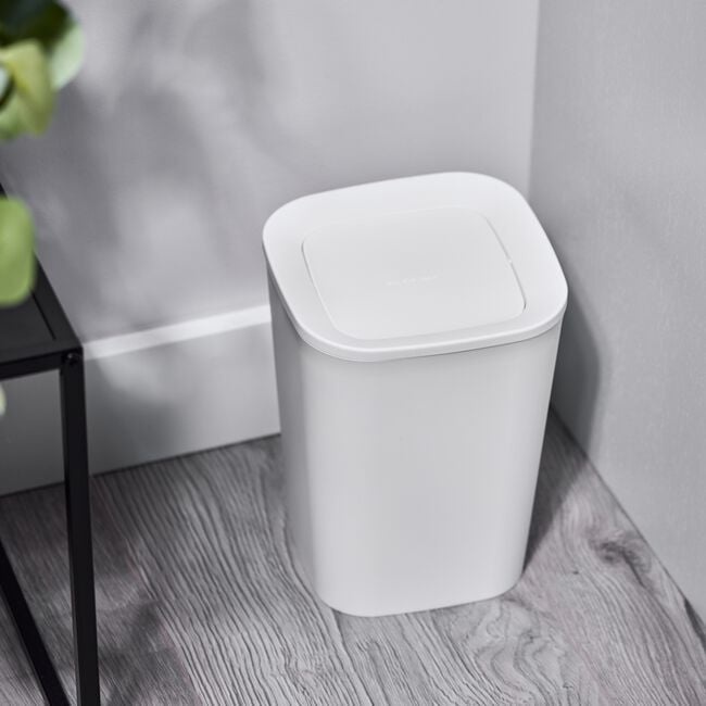 5L EZY STORAGE WHITE SWING LID Bin