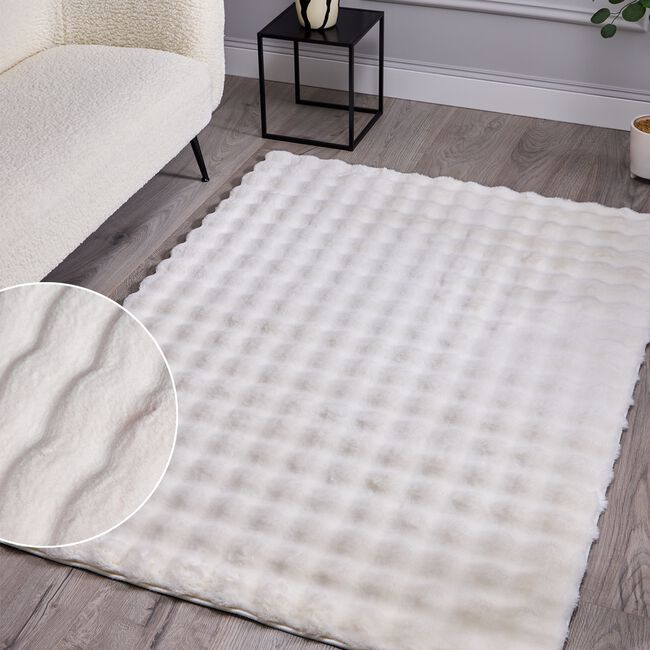 FAUX RABBIT BUBBLE CREAM 80x150cm Rug 31A