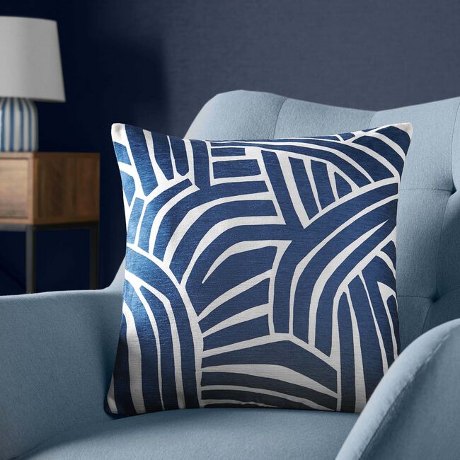 OVERLAP GEO NAVY 45x45 Cushion