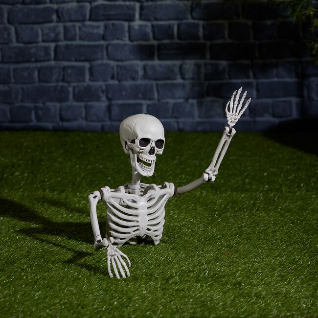 Skeleton Ground Breaker Garden Decoration