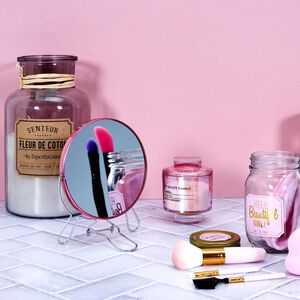 Cosmetic Club  3X Magnifying Mirror