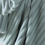 MORRITZ GREEN 130x180CM Throw