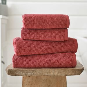 DEYONGS ROMEO 450GSM QUIK DRY  BERRY Hand Towel