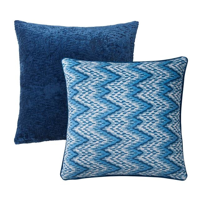 IKAT CHENILLE NAVY 45x45 Cushion