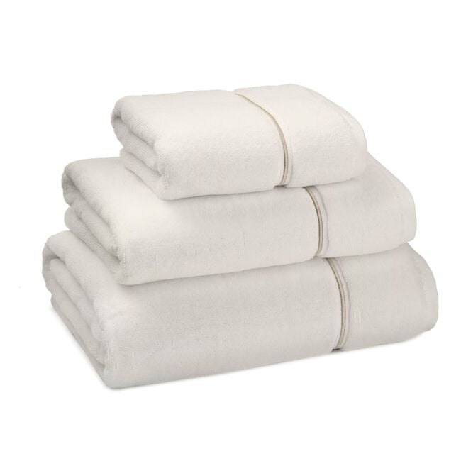 HOTEL LUXURY IVORY 100x150 Bath Sheet