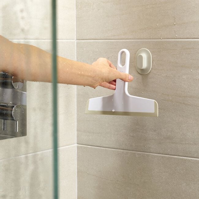 Joseph Joseph Duo Squeegee with Suction White