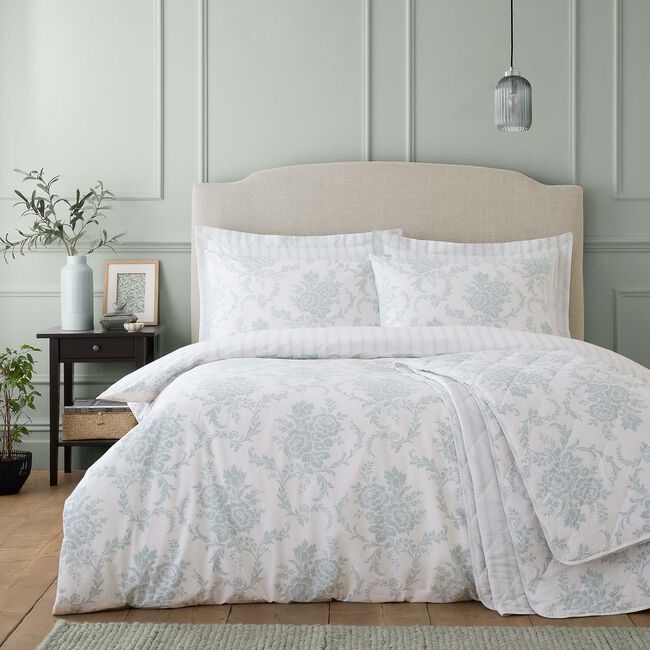 Lenora Bedspread 200cm x 220cm - Grey