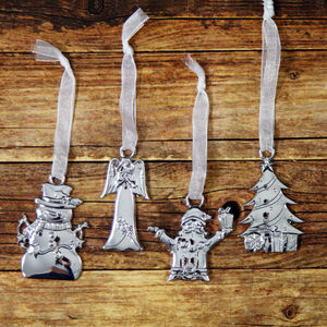 Christmas Tree Metal Decoration Figures