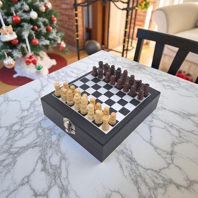 Cashel Living Chess Wine Accessory Set