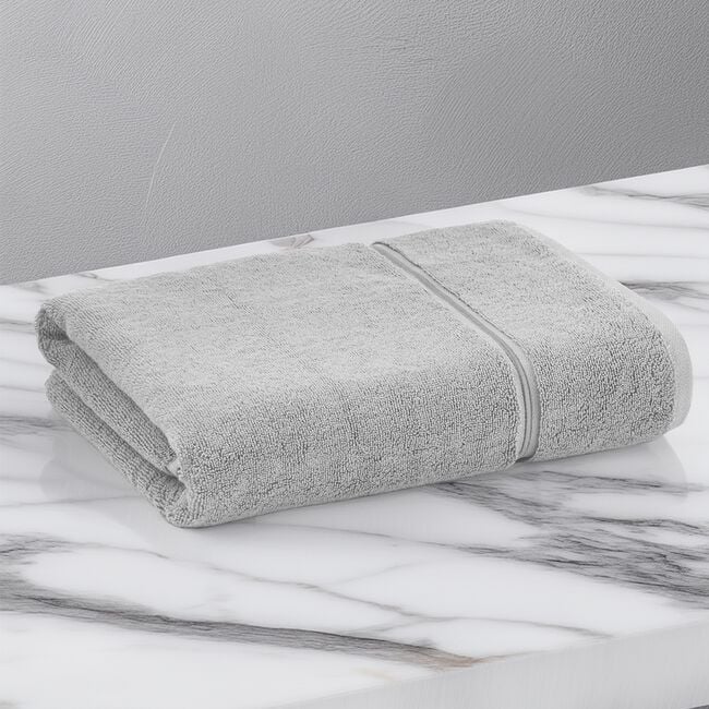 HOTEL LUXURY COMBED 750GSM DOVE GREY 70x130 Bath Towel