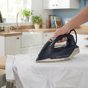 Beldray 2200W Safeglide Steam Iron