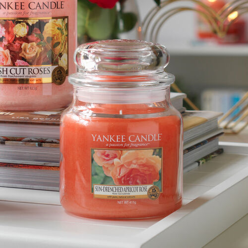 Yankee Candle Sun-Drenched Apricot Rose Medium Jar 