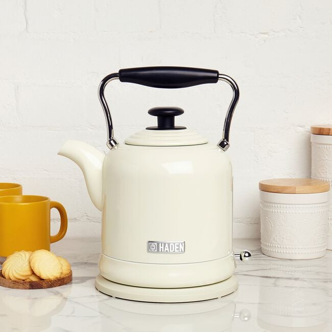 Haden Highclere 1.7L 3KW Rapid Boil Cream Kettle 