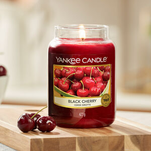 Yankee Candle® Black Cherry Large Jar 22oz