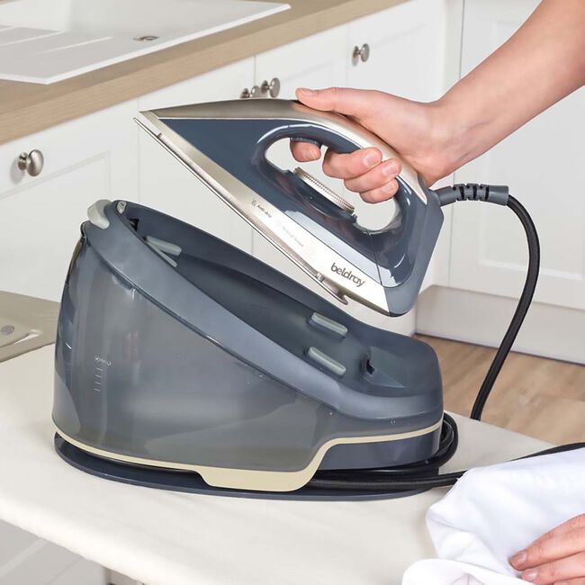 Beldray Power Pro 2.5L Steam Station Iron