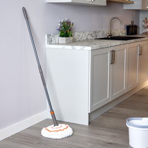 Gleam Clean Supreme Twist Mop