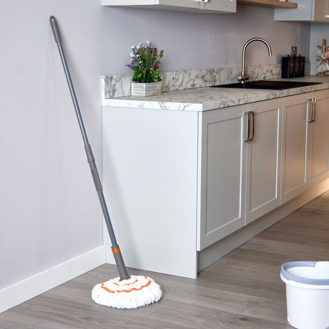 Gleam Clean Supreme Twist Mop