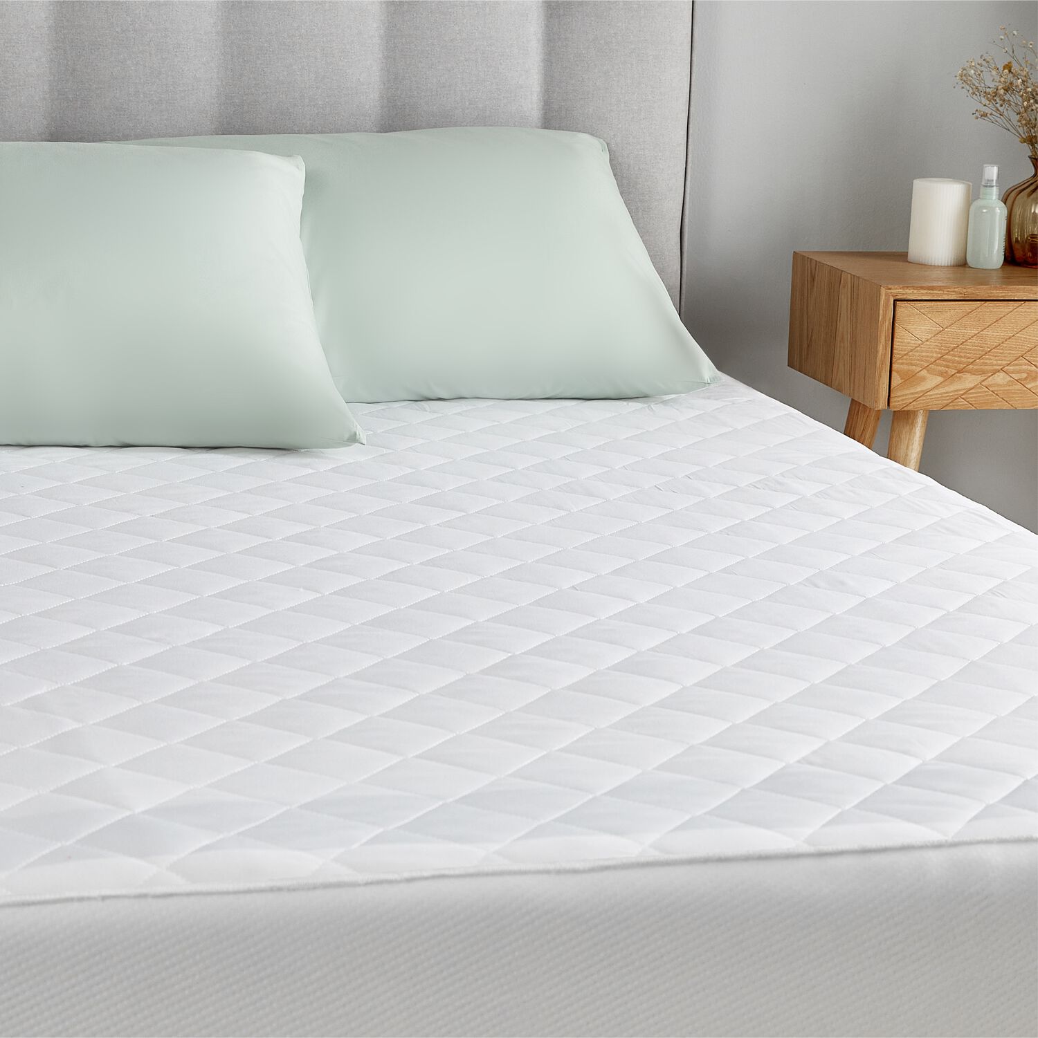 Silent night pillow protectors top