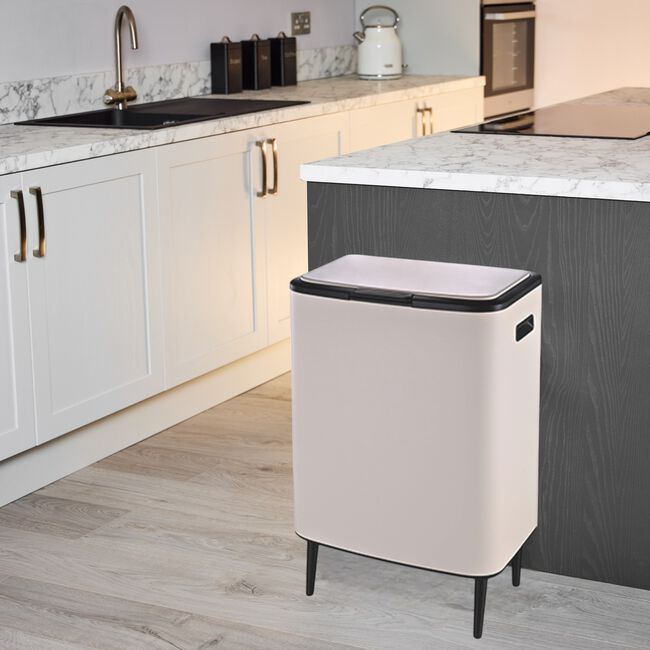 HAMPTON 60L RECYCLING ECRU WHITE Bin With Removable Feet