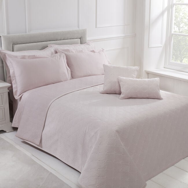 Quilted Hotel Velvet Bedspread 220 x 230cm - Blush
