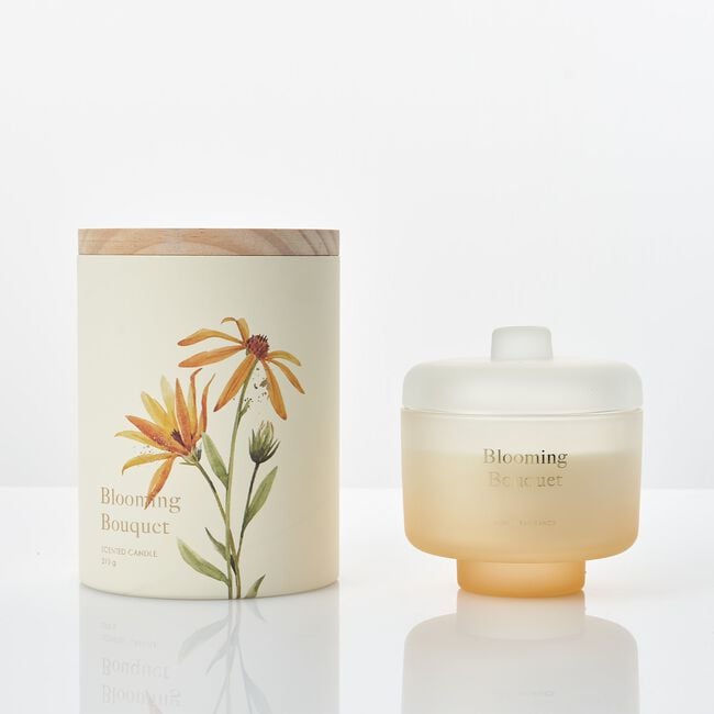 Blooming Bouquet Cashmere Vanilla 210g Candle