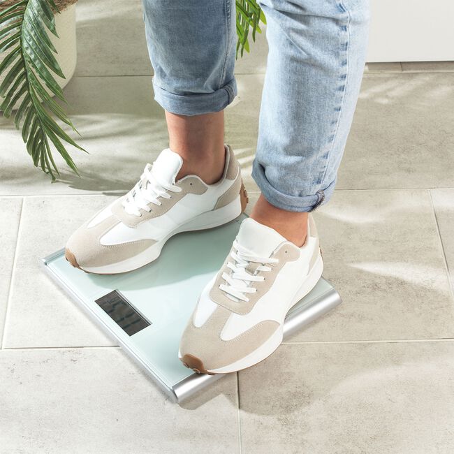 Salter Ultimate Accuracy White Glass Scale