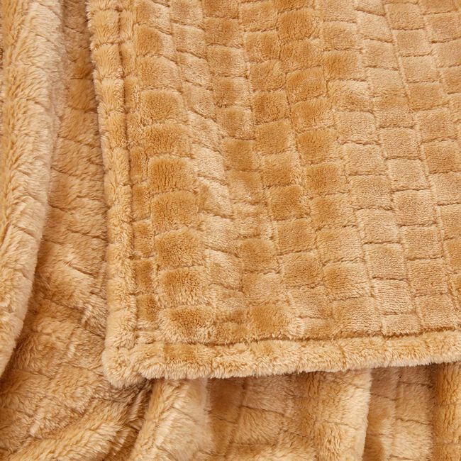 RUANE JACQUARD VELVET CARAMEL 150x200cm Throw 