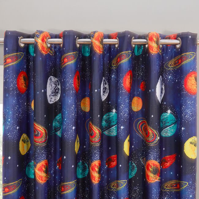 BLACKOUT & THERMAL FAR OUT MULTI  66X54 Curtain