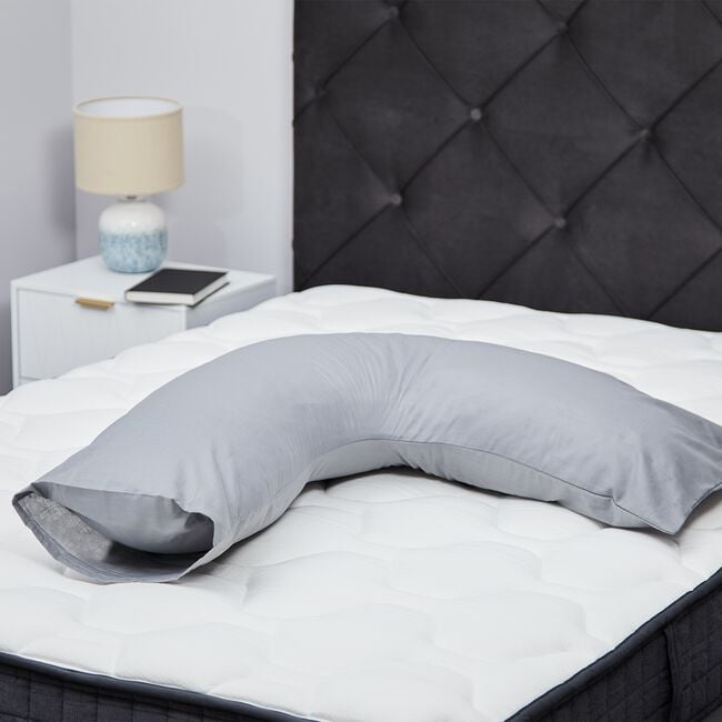 V Shape Pillow Protector