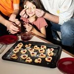 Pyrex® Glide Baking Tray 34cm x 25cm