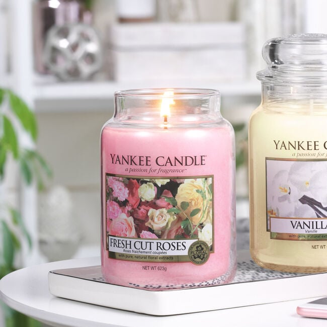 Yankee Candle® Fresh Cut Roses Large Jar 22oz
