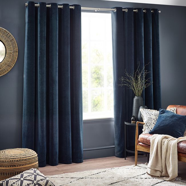 YARD HEAVY CHENILLE NAVY   90x90 Curtain