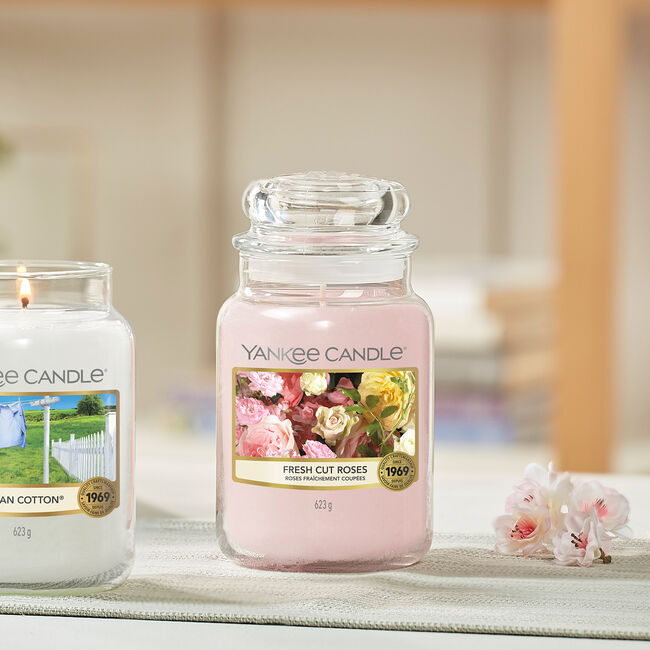 Yankee Candle® Fresh Cut Roses Large Jar 22oz