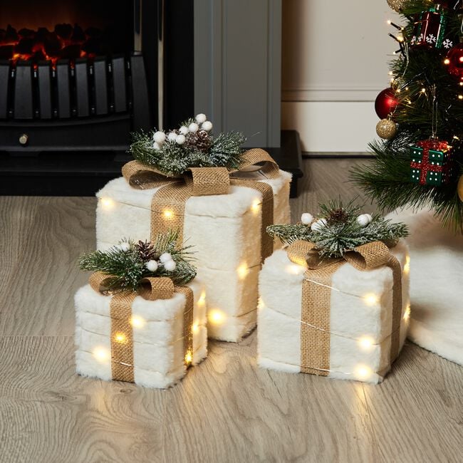 Set of 3 Snowy Presents with Lights