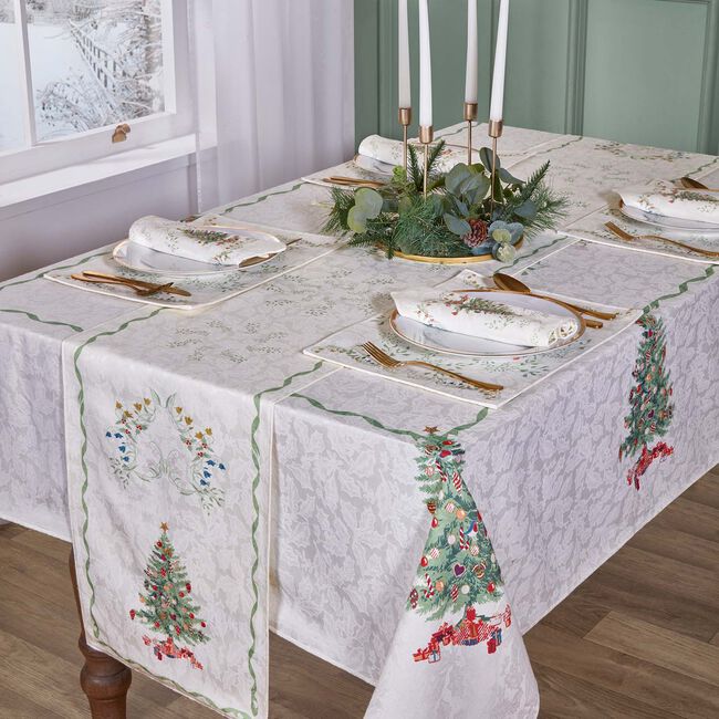 CHRISTMAS TREE 155x183cm Table Cloth