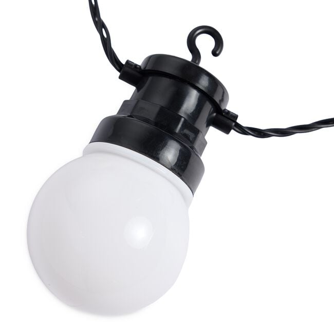 21 White Connectable Garden Party Bulbs