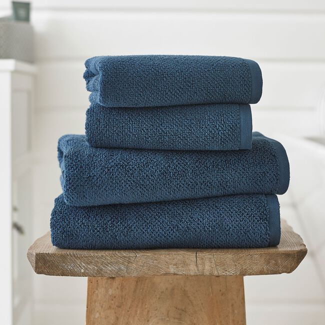 DEYONGS ROMEO 450GSM QUIK DRY  NAVY Hand Towel