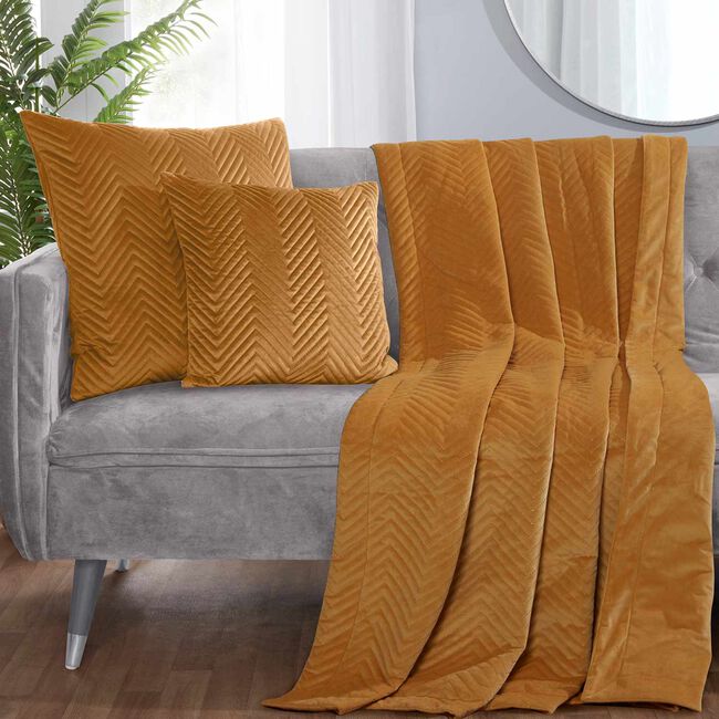 Nicole Day Triangle Stitch Throw 150 x 200cm