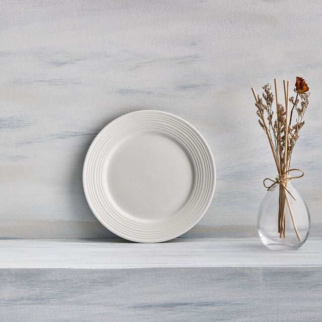 Abney & Croft Embossed Linear 16 Piece Dinner Set