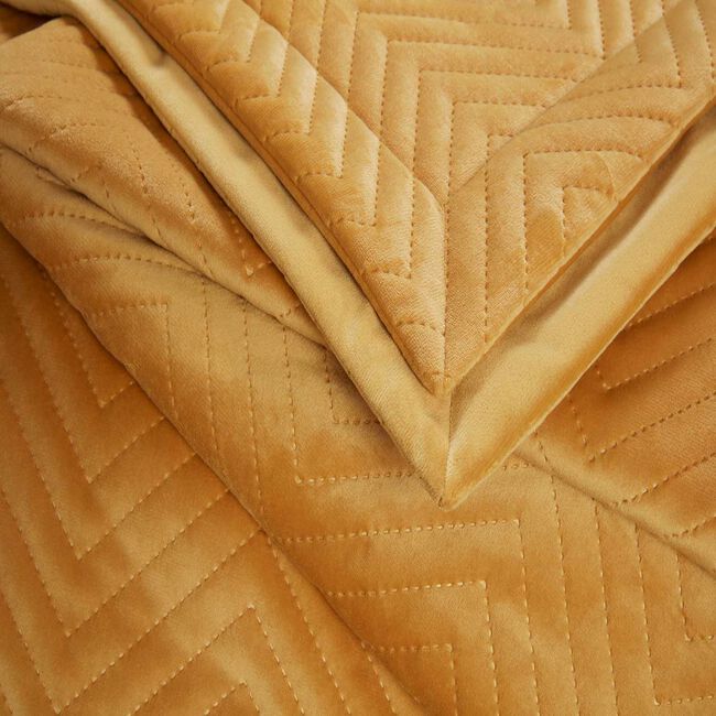Nicole Day Triangle Stitch Throw 150 x 200cm