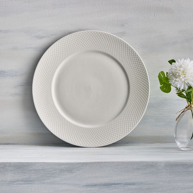 Abney & Croft Embossed Arbor 16 Piece Dinner Set