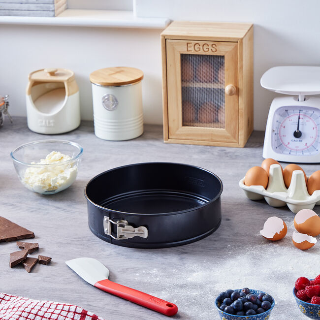 Pyrex® Magic Springform Pan 25cm
