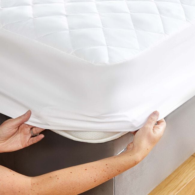 SILENTNIGHT SUPERSOFT WATERPROOF SINGLE Mattress Protector 