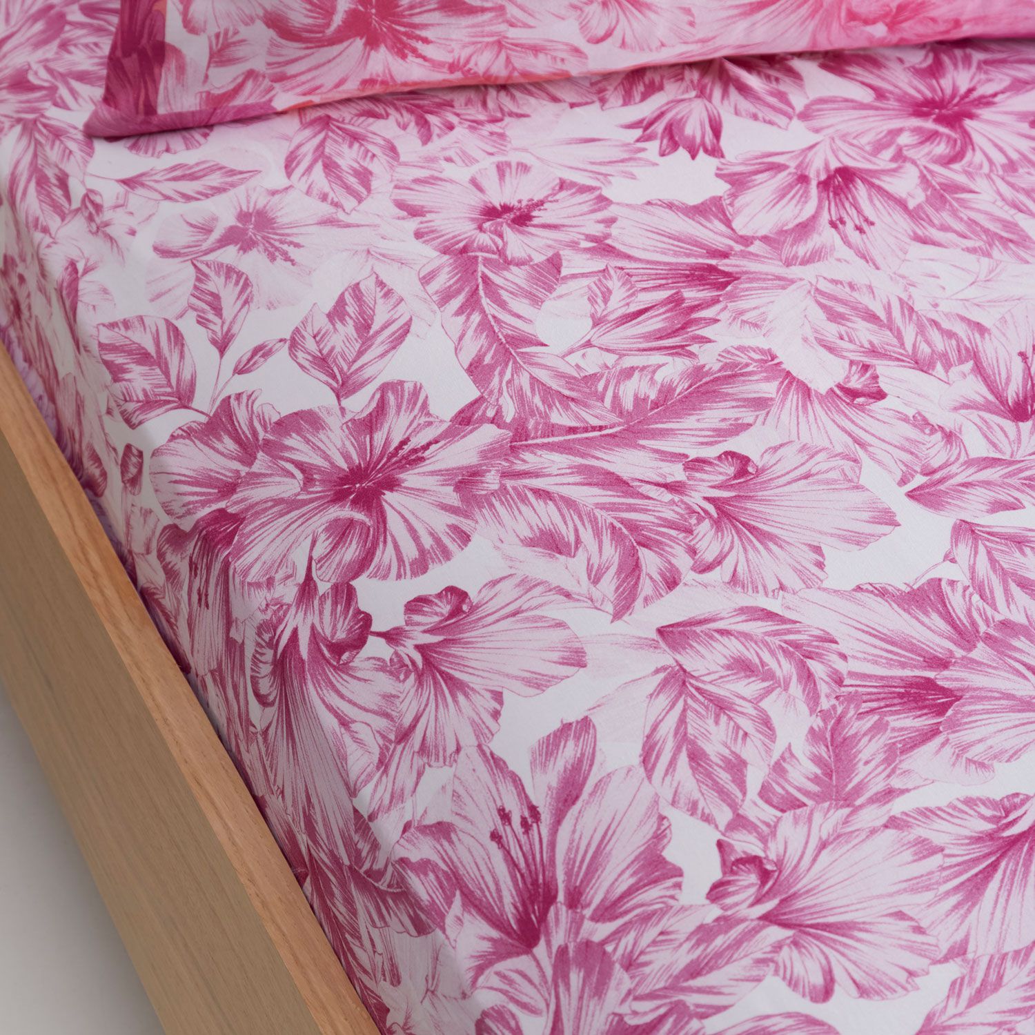 Maya Fitted Sheet Home Store + More