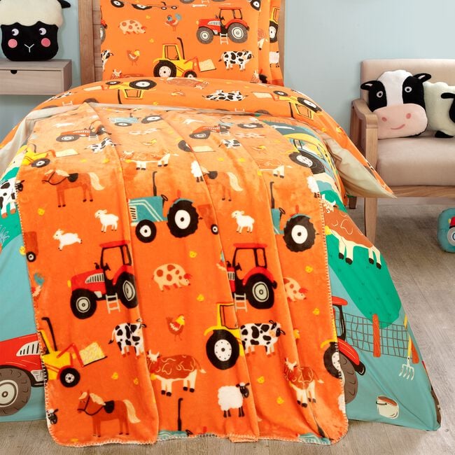 Family Farm 120cm x 150cm Throw